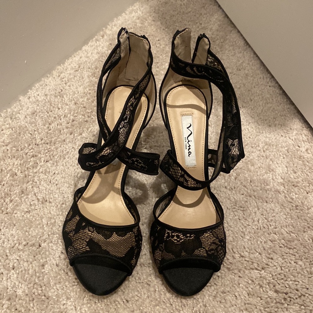 Nina Elyana black size 8